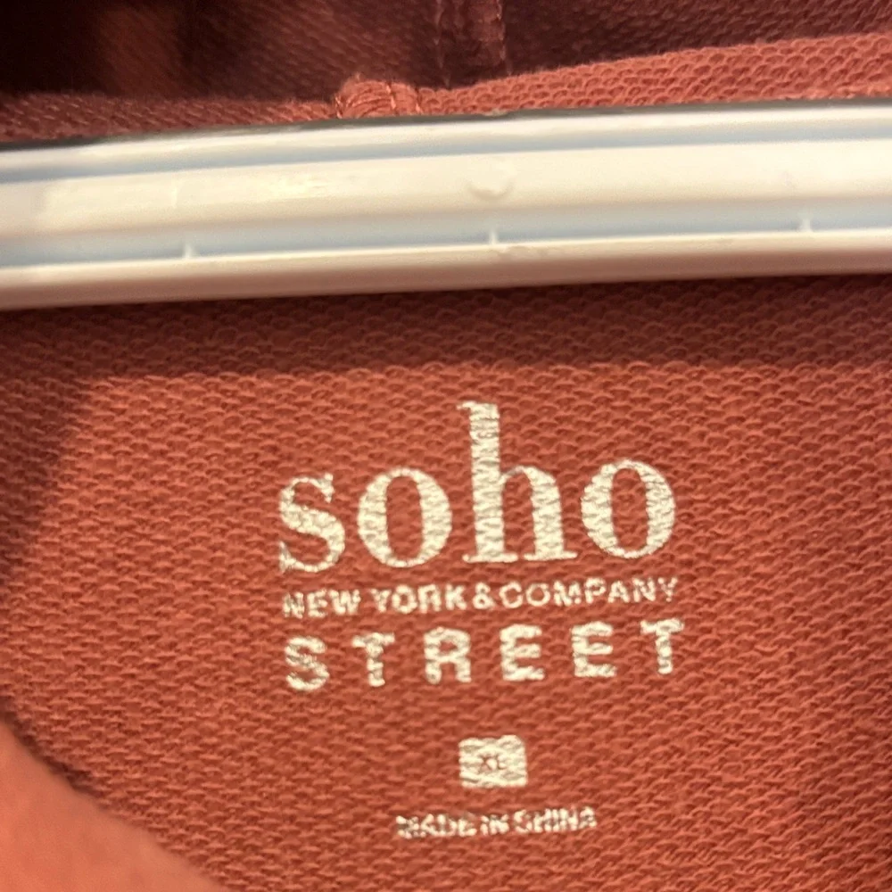 Soho Street New York & Co. Blush LOVE Graphic Hoodie Y2K - Picture 2 of 8
